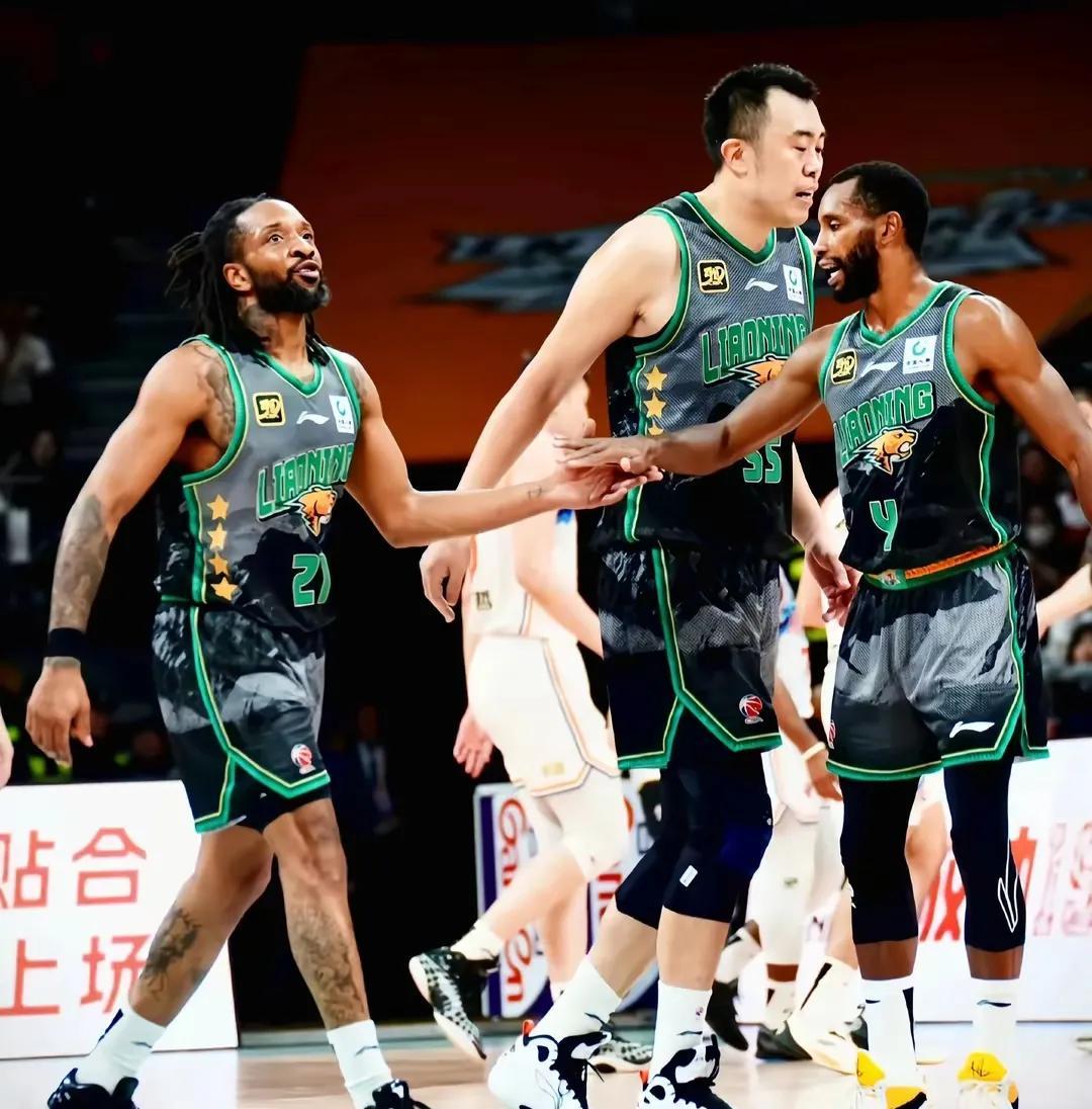 包含清华三名球员计划参加CBA选秀，杨曦皓不出意外会是状元的词条