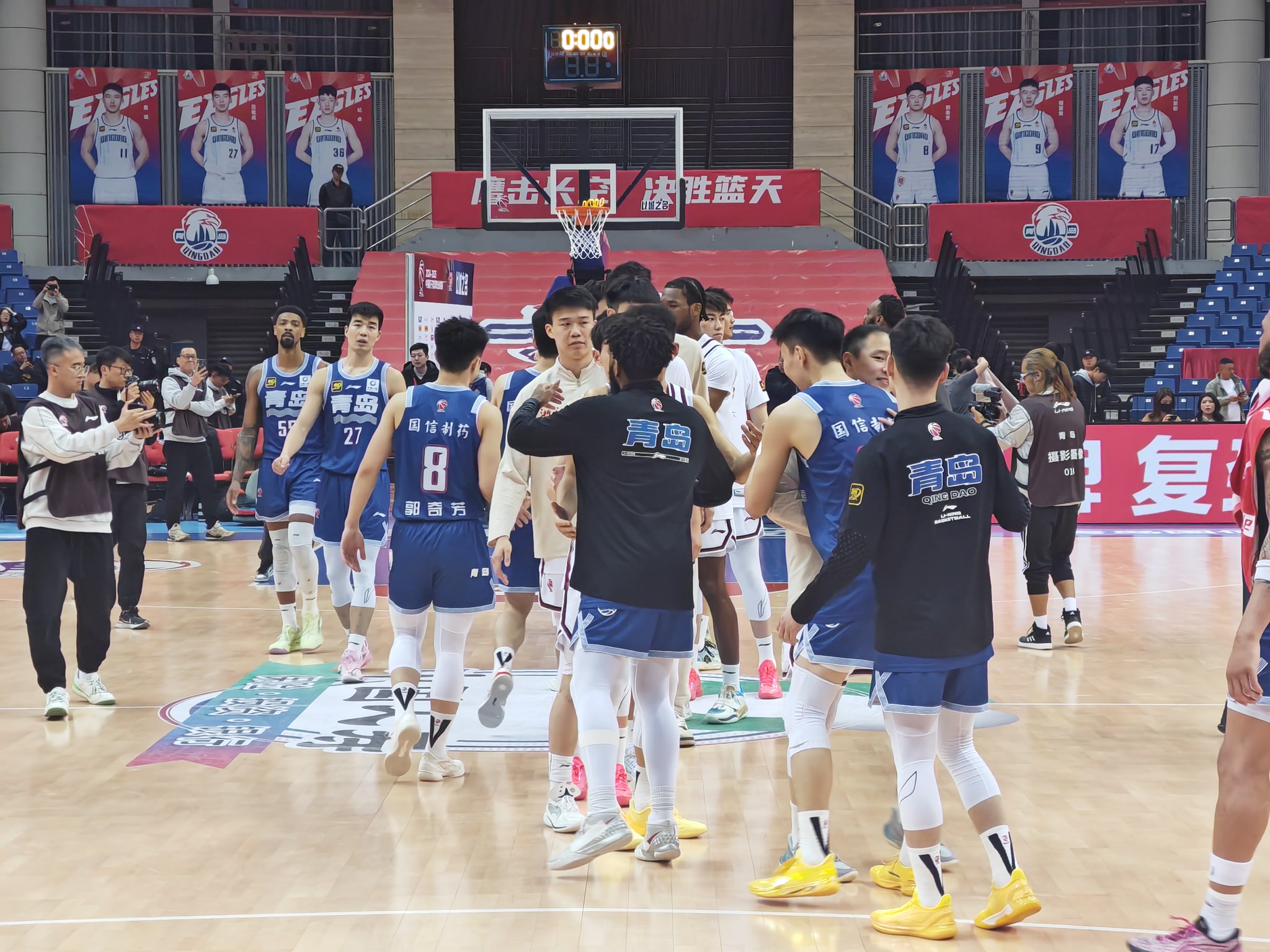 青岛男篮分享青年梯队训练日常：不负汗水，终将绽放