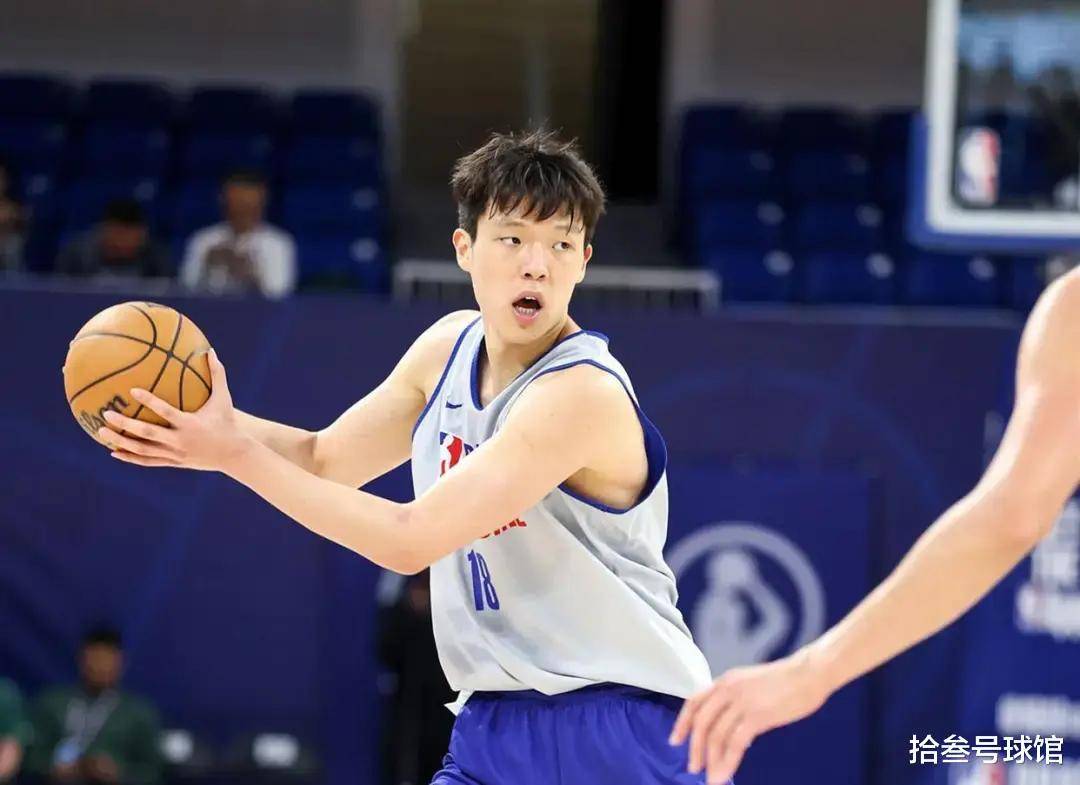 被选中前还在吃炸鸡！杨瀚森式幽默逗笑美女主持人