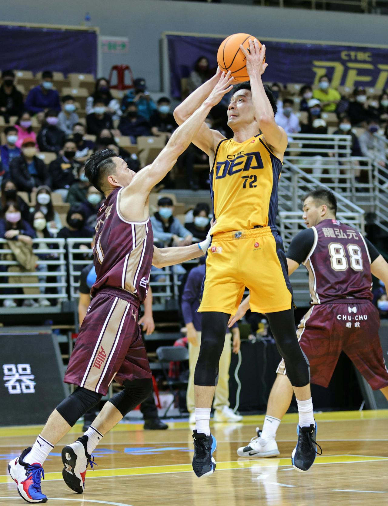 日本B1联赛茨城机器人俱乐部官宣：前CBA球员孙思尧离开球队